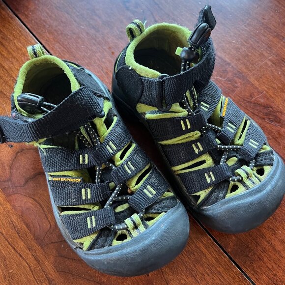 Keen Newport Sandals Black - Size‎ 9 - Picture 1 of 6